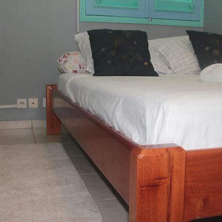 Lambano Studio Grand-Bourg  Екстер'єр фото