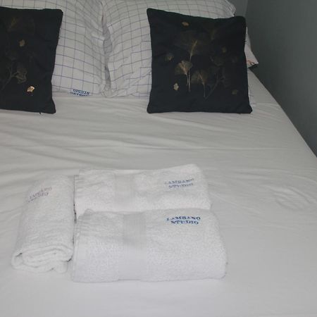 Lambano Studio Grand-Bourg  Екстер'єр фото